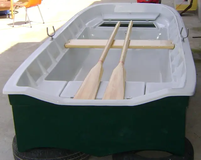 Łódź AB-335 · Aquabonita
